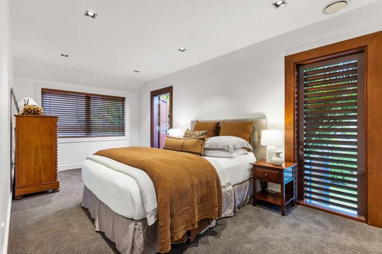 8 Musick Point Road Bucklands Beach_16