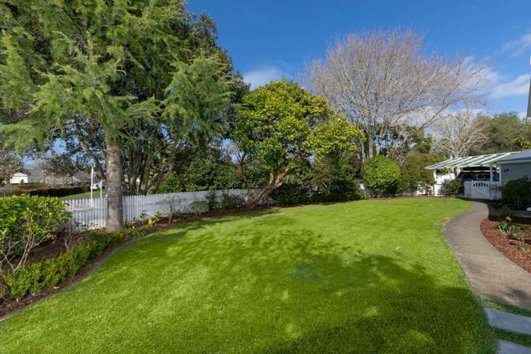 1 Waipuia Place Greenhithe_11