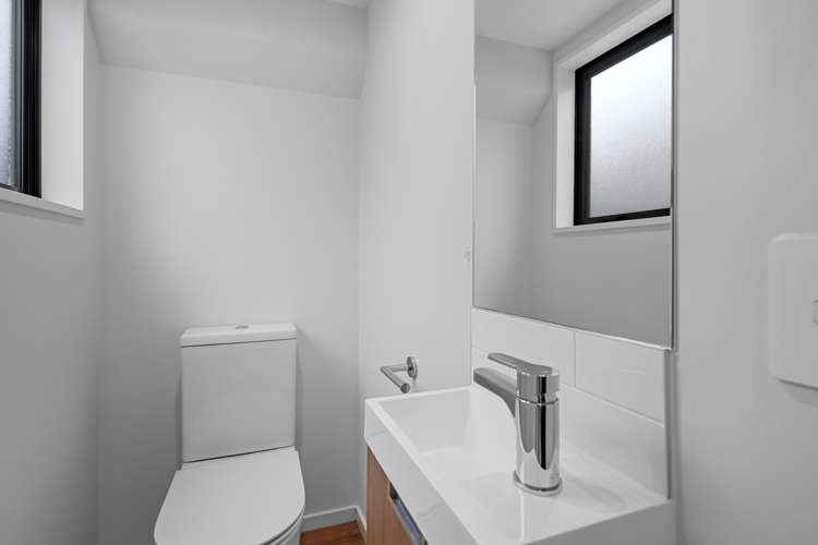 2/63 Waltham Road Sydenham_8