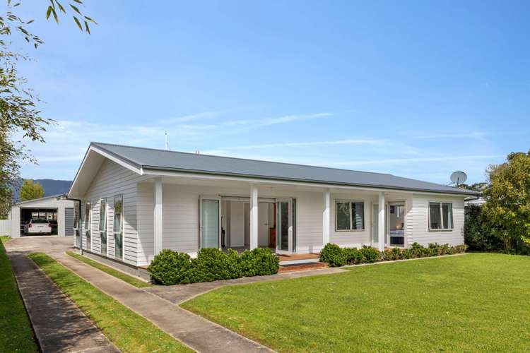 12 Hunter Street Karamea_0