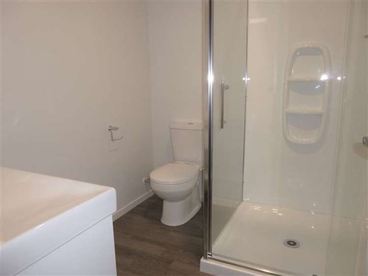 5/15 Cook Street Hamilton East_5