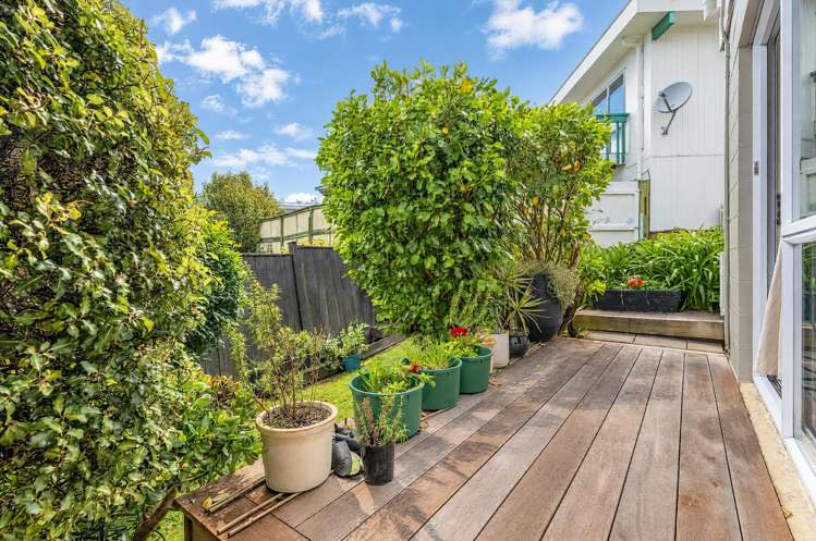 3/2 Chilton Place Mellons Bay_22