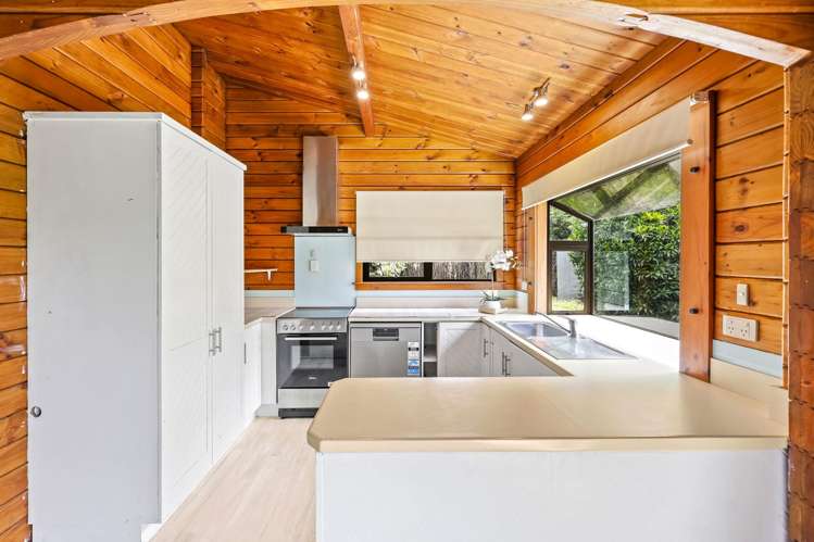 4 Kamulla Court Conifer Grove_9