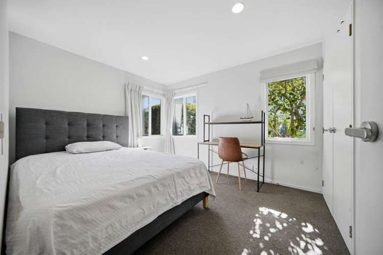 2/20 Tui Glen Road Birkenhead_9