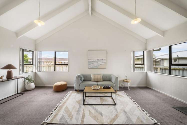 2/12 Edmund Hillary Ave_5