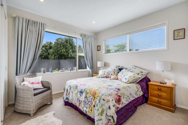 28 Stace Hopper Drive One Tree Point_27