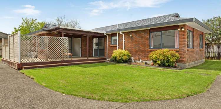 2/49 Shirley Avenue_1