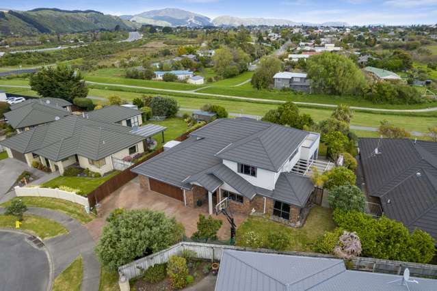 32 Quadrant Heights Paraparaumu_1