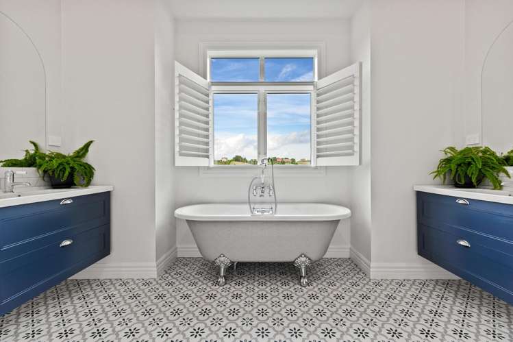 21 Diamond Lane Riverhead_31