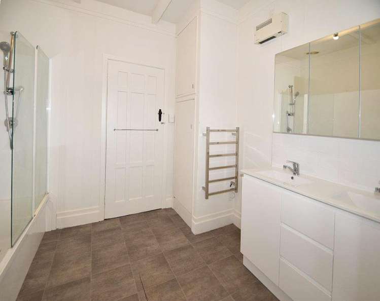 1097 Great North Road Point Chevalier_13