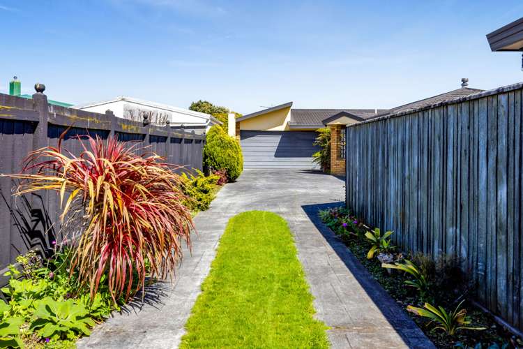 10a Waiwera Place Merrilands_25