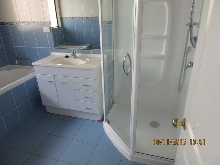 139 Roberta Crescent Orewa_12