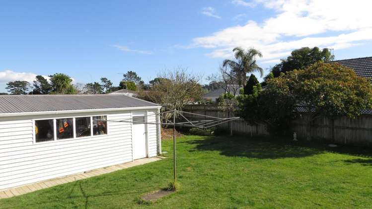 21 Melba Street Beach Haven_15