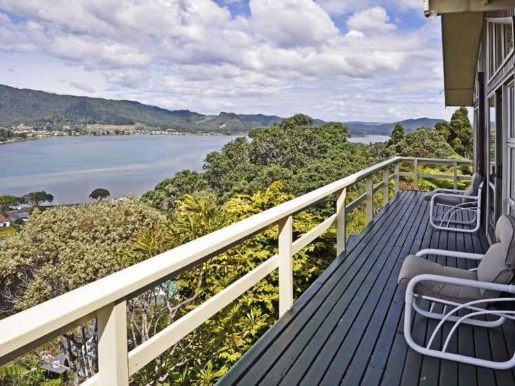 9 Pine Grove Tairua_8