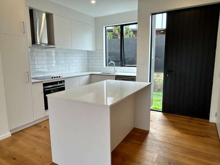 29/82 East Coast Road Milford_2