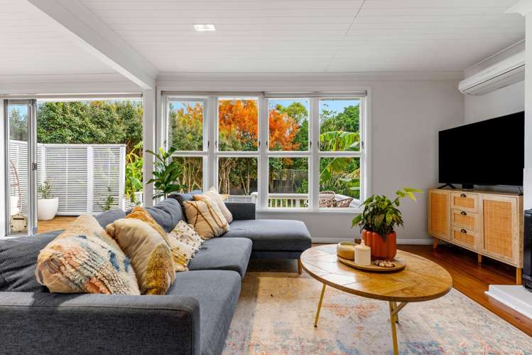 34 Muriwai Road Waimauku_1