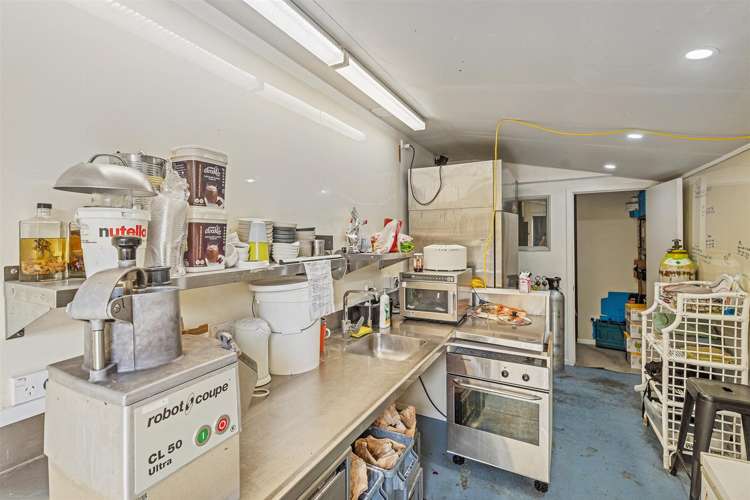 35B Captain Cook Road Cooks Beach_5