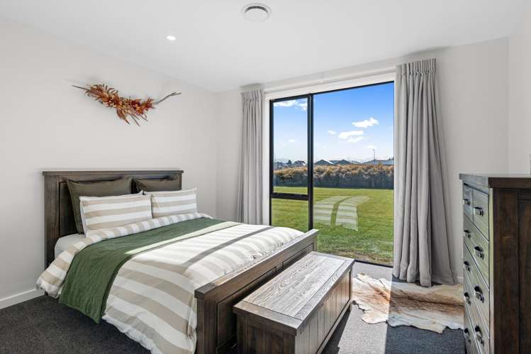 64 Summers Road Darfield_14