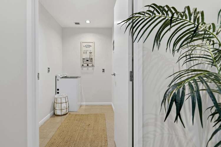 902/72 Devonport Road (Devonport Towers) Tauranga Central_16