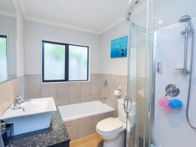 20 Aragon Grove Kingsley Heights_23