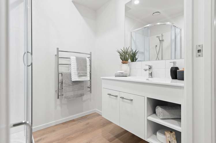 2-3/2 Wellington Street Hamilton East_13