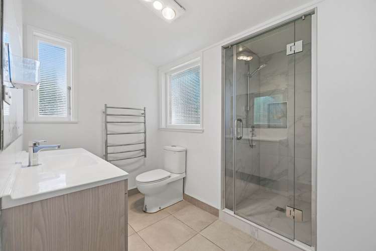 1 Fowey Avenue Te Atatu South_12