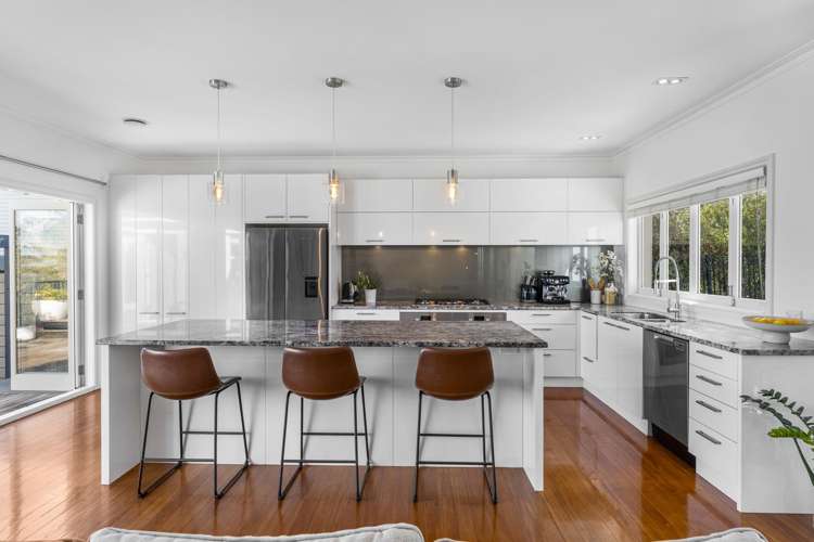 63 Bay Road St Heliers_17