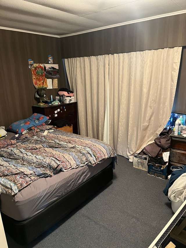 1 Lees Grove Wainuiomata_4