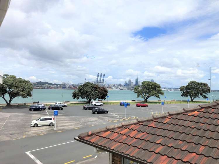 6/7 Queens Parade Devonport_13