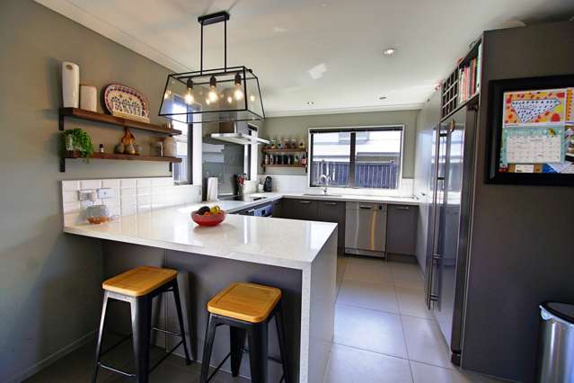 6 Rivoli Place Karaka_2