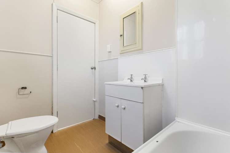 87 Walker Road Point Chevalier_9