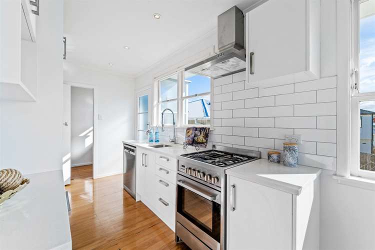 1/23 Bond Crescent Forrest Hill_2