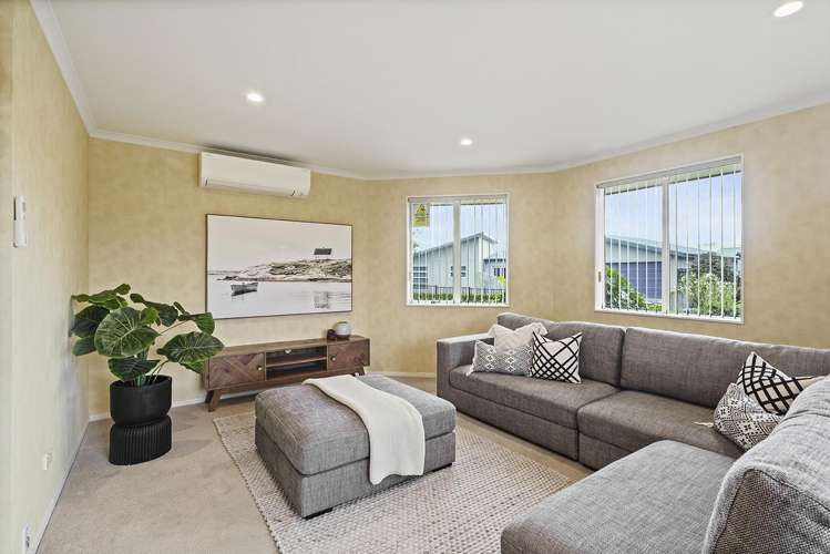 1 Kirk Close Rototuna_7