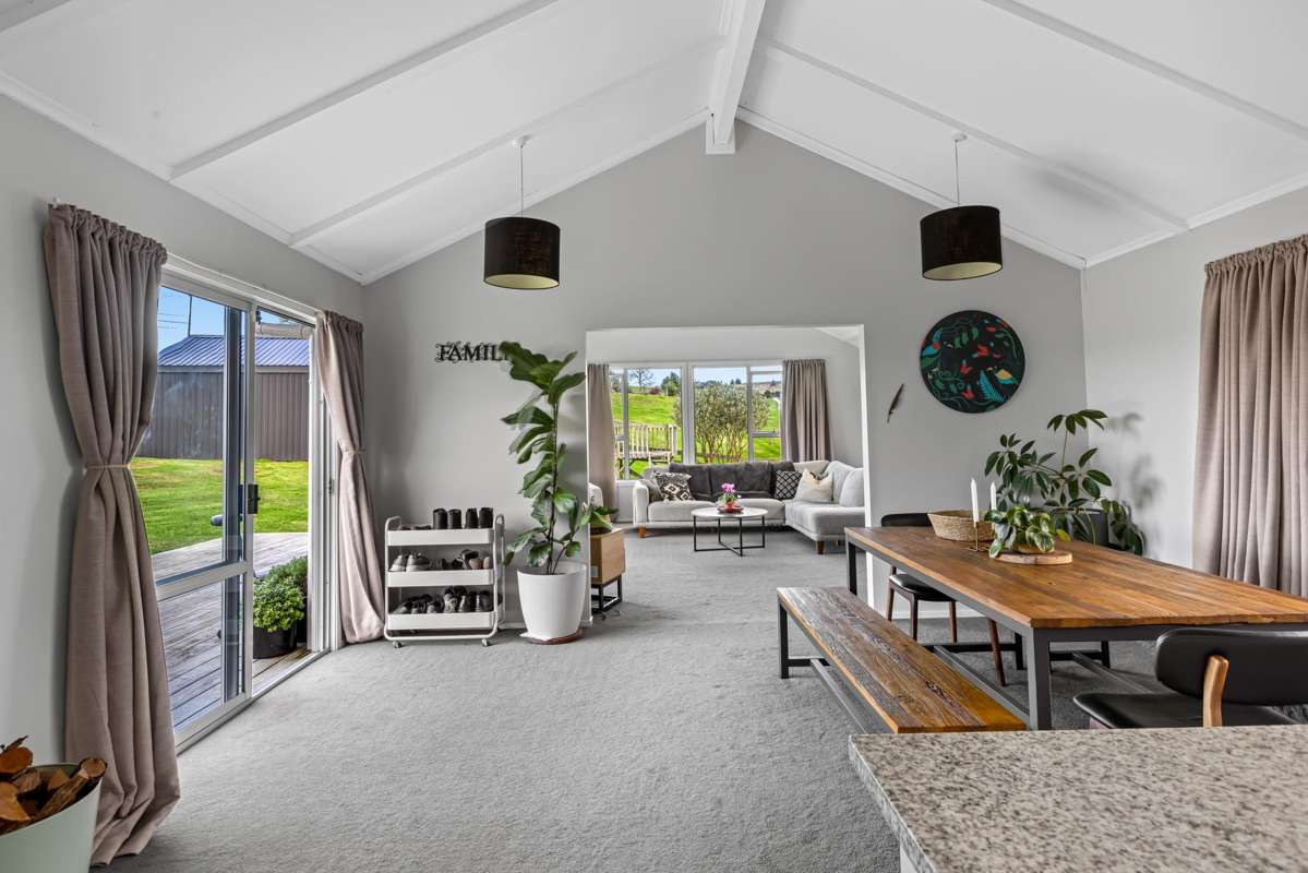 178 West Coast Road_2
