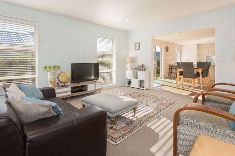 10 Spitfire Drive Burleigh_8