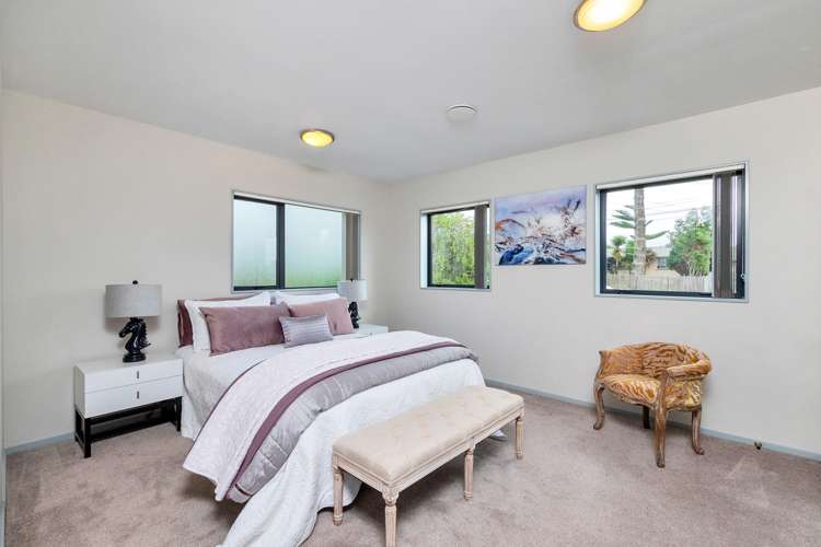 7 Roberts Road Te Atatu South_19