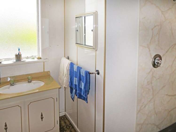 237 Clyde Street Balclutha_11