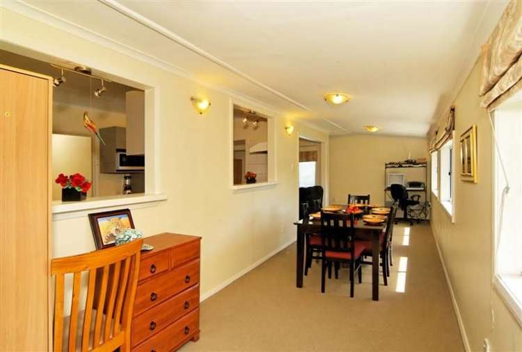 21 Golf Road New Lynn_7