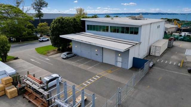 Functional 480sqm warehouse