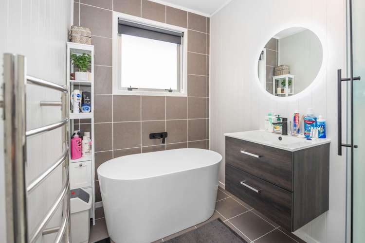 56 Karen Crescent Dinsdale_17