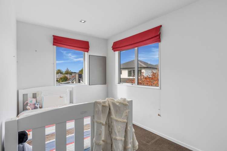 7 Somerville Crescent Aidanfield_13