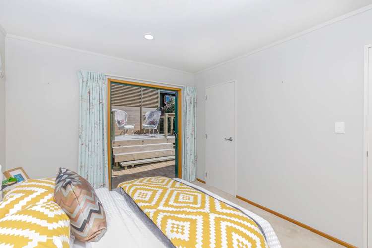 2/10 East Coast Road Milford_21