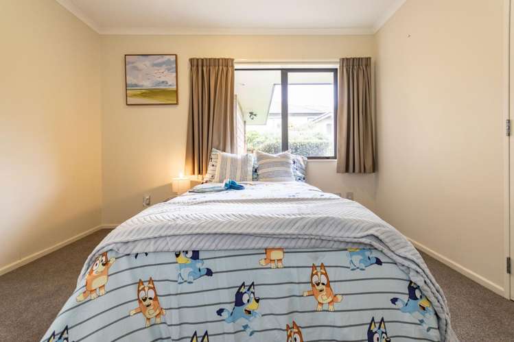 7 Lourie Way Fitzherbert_17