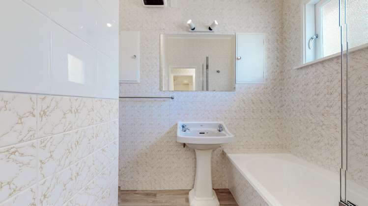 21 Military Road Boulcott_12