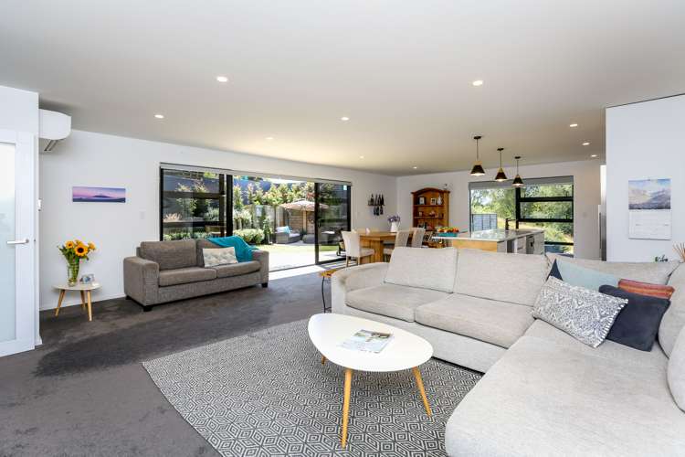 51 Poplar Grove Whalers Gate_2