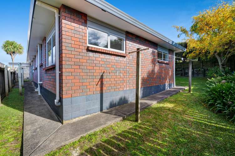 130M Lakeside Drive Orewa_18
