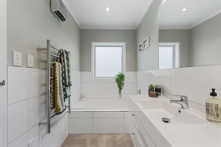 5 Aotearoa Terrace Murrays Bay_27