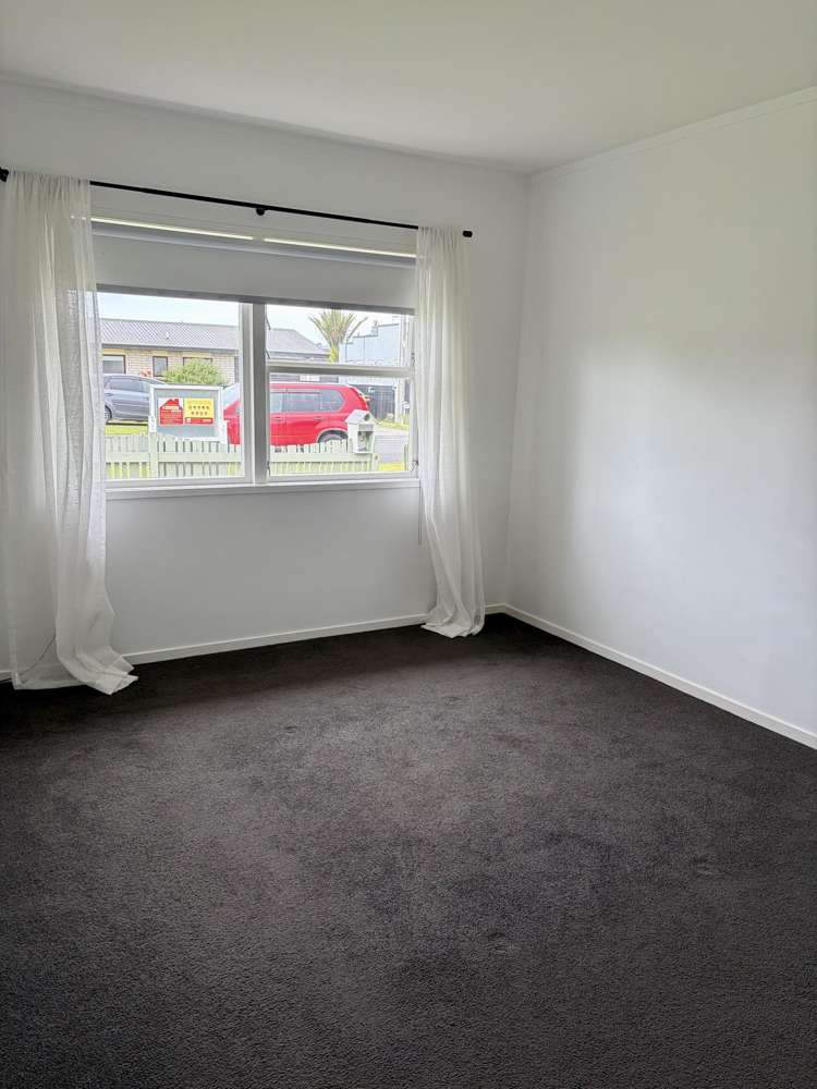 3 Pemberton Crescent Greerton_10