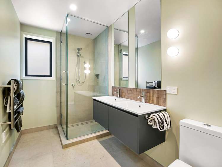 55 Marine Parade Mt Maunganui_16