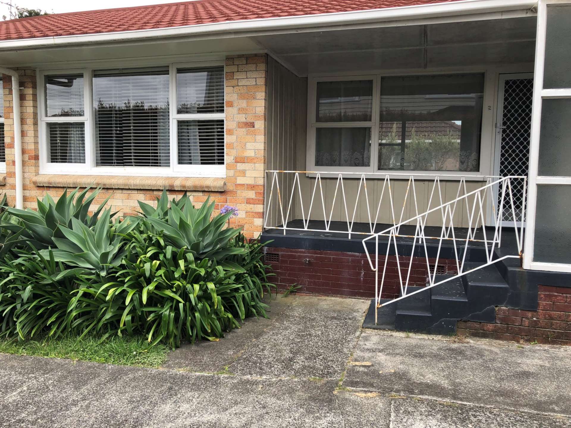 2/35 Oliver Street Point Chevalier_0